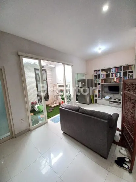 image HUNIAN STRATEGIS DEKAT POLDA JATIM, 5 KT (7)