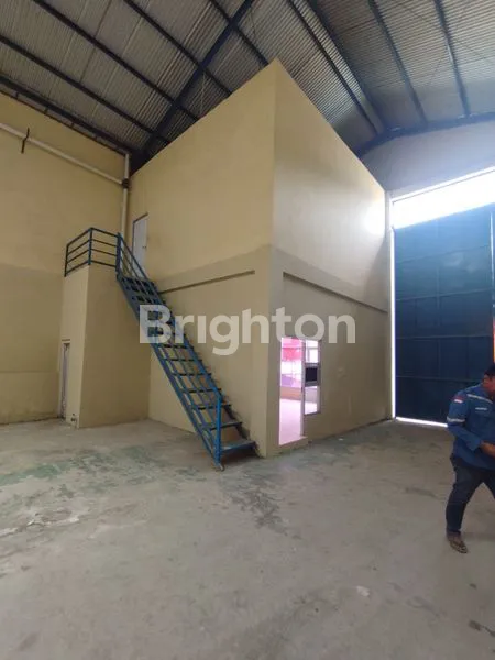 image GUDANG STRATEGIS DI SAMARINDA SEBERANG, AKSES TOL DEKAT (3)