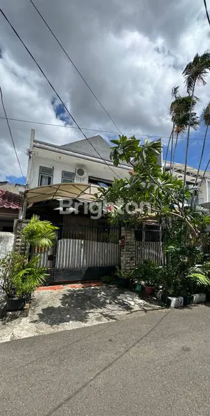 image RUMAH 2 LANTAI DI PULOMAS JAKARTA TIMUR (3)