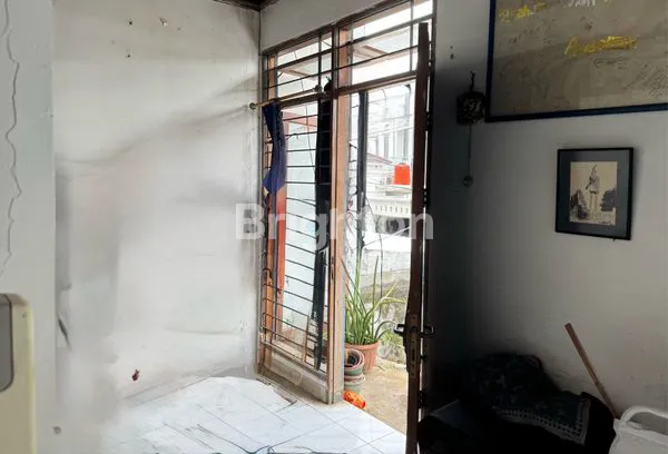 image RUMAH 2 LANTAI DI PULOMAS JAKARTA TIMUR (6)