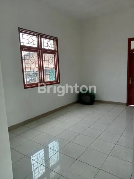 image RUMAH STRATEGIS 2 MENIT KE TOL, LT 350M², 5 KT (3)