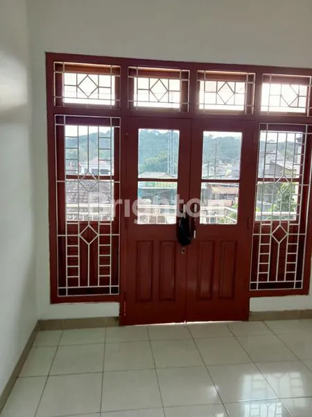 image RUMAH STRATEGIS 2 MENIT KE TOL, LT 350M², 5 KT (2)