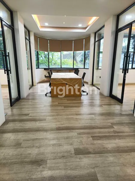 image RUMAH LUAS JALAN IMAN BONJOL (1)