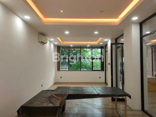 image RUMAH LUAS STRATEGIS JL. IMAM BONJOL (5)