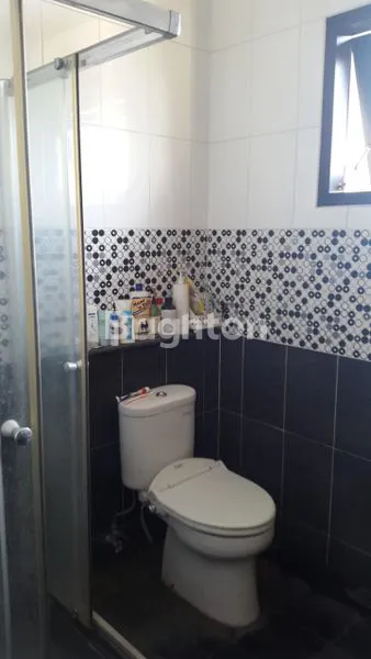 image DIJUAL RUMAH 2 LT DI BATUNUNGGAL INDAH (4)