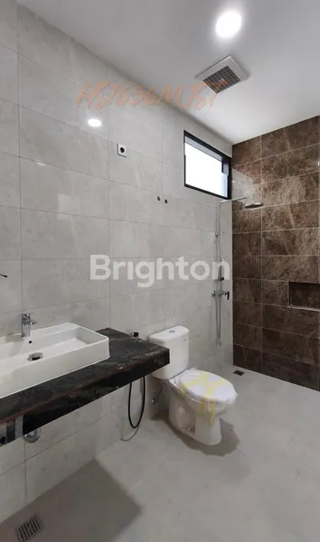 image RUMAH MANYAR MINIMALIS MODERN HIGH QUALITY MATERIAL DEKAT UNTAG (6)