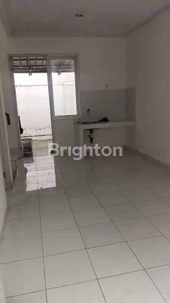 image RUMAH DI SEWA KAN SIAP HUNI SEKTOR 7B GADING SERPONG TANGERANG (6)