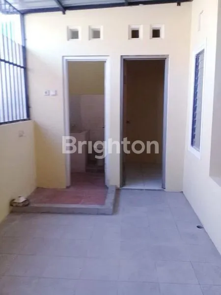 image RUMAH PLAMONGAN SIAP HUNI ONE GATE SYSTEM HARGA ISTIMEWA (2)