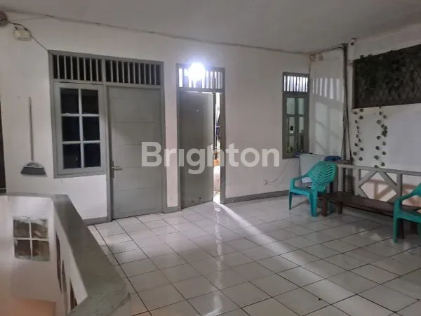 image RUMAH KOS STRATEGIS 2 1/2 LT DI RAWAMANGUN (8)