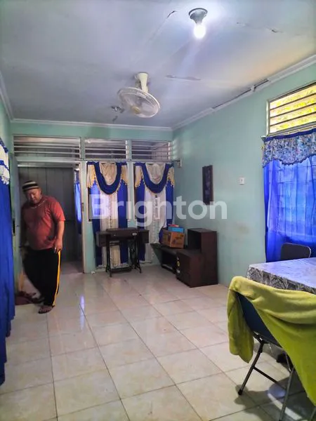 image DIJUAL RUMAH 4KT, PEKARANGAN LUAS 390M², LOKASI STRATEGIS (7)