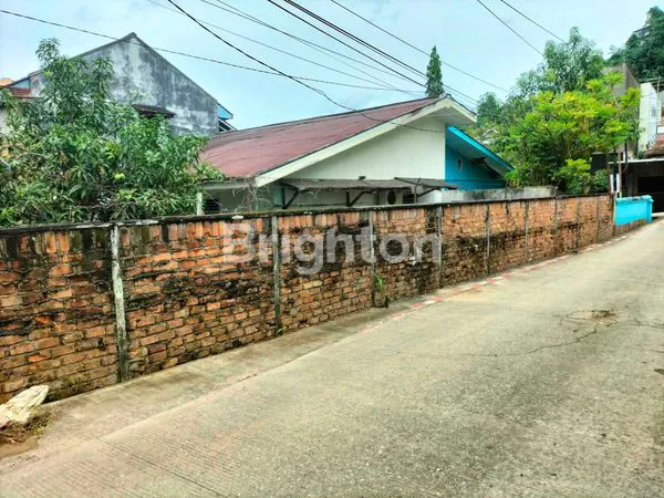 image DIJUAL RUMAH 4KT, PEKARANGAN LUAS 390M², LOKASI STRATEGIS (3)