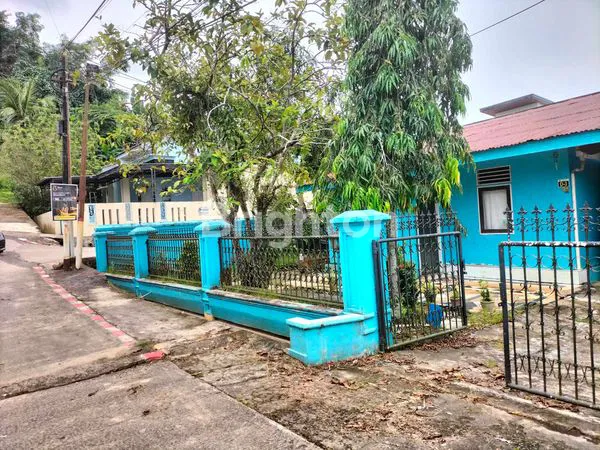 image DIJUAL RUMAH 4KT, PEKARANGAN LUAS 390M², LOKASI STRATEGIS (2)