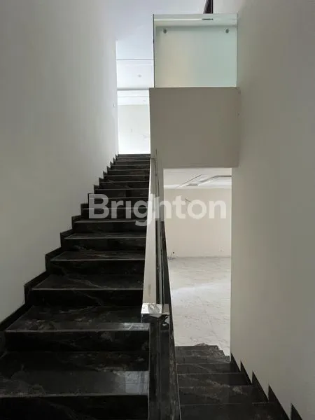 image RUMAH BARU GRESS DI WOODLAND, CITRALAND (7)