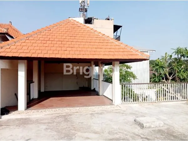 image DIJUAL RUMAH 2LANTAI 4BR DI DENPASAR TIMUR BALI  (4)