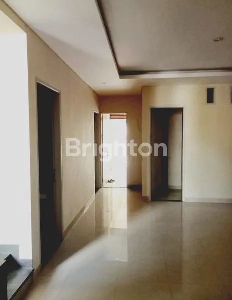 image DIJUAL RUMAH 2LANTAI 4BR DI DENPASAR TIMUR BALI  (6)