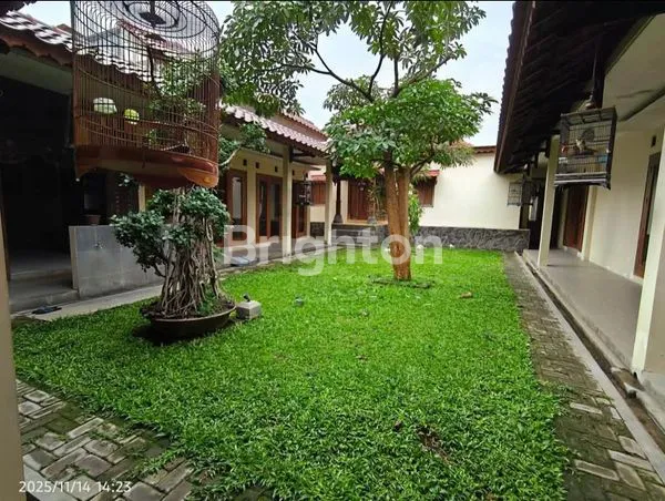 image *RUMAH MEWAH ETNIK LIMASAN JOGLO LINGKUNGAN ASRI DI COLOMADU* (2)
