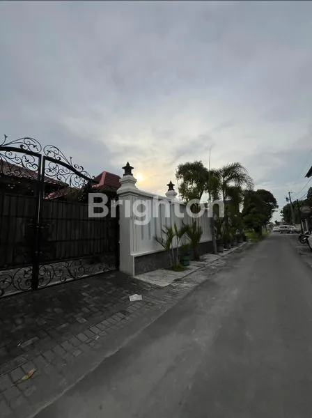 image *RUMAH MEWAH ETNIK LIMASAN JOGLO LINGKUNGAN ASRI DI COLOMADU* (6)