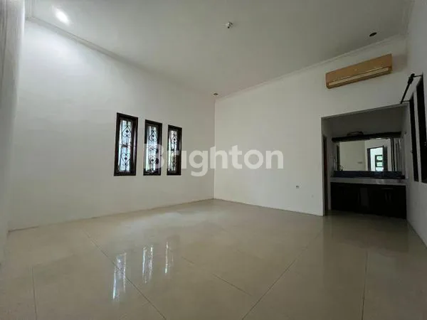 image JUAL RUMAH 2 LANTAI  BATUNUNGGAL (6)