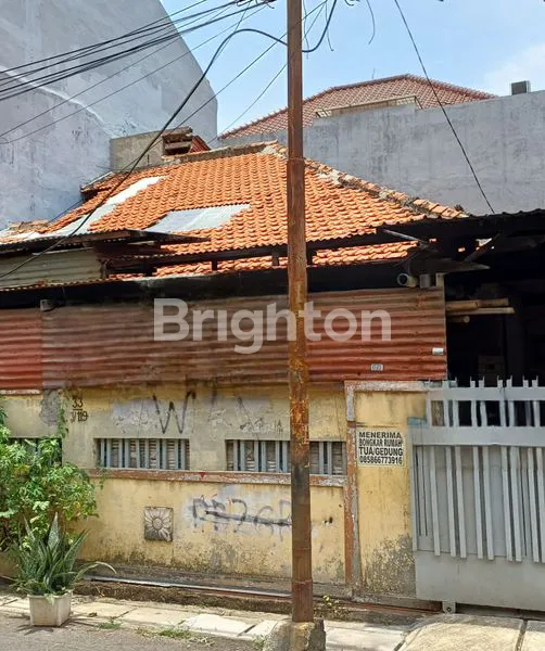 image RUMAH HITUNG TANAH LUAS 240M DI DURI KEPA JAKARTA BARAT (1)