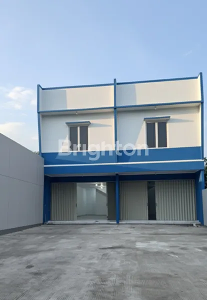 image RUKO GANDENG DUA LANTAI DI PORIS JAYA TANGERANG DENGAN PARKIRAN LUAS DAN AKSES STRATEGIS (1)