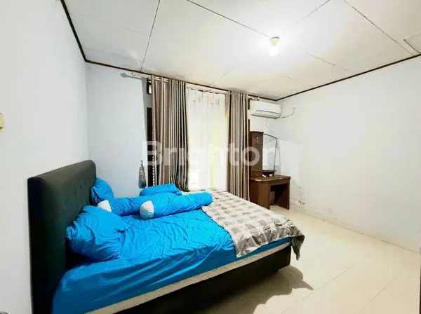 image RUMAH CANTIK DENGAN DESAIN UNIK (6)