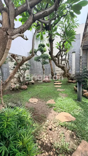 image PAKUWON CITY PERUMAHAN ELIT SURABAYA TIMUR, TERAWAT SIAP HUNI, DEKAT PUSAT PERBELANJAAN DAN KULINER  (6)