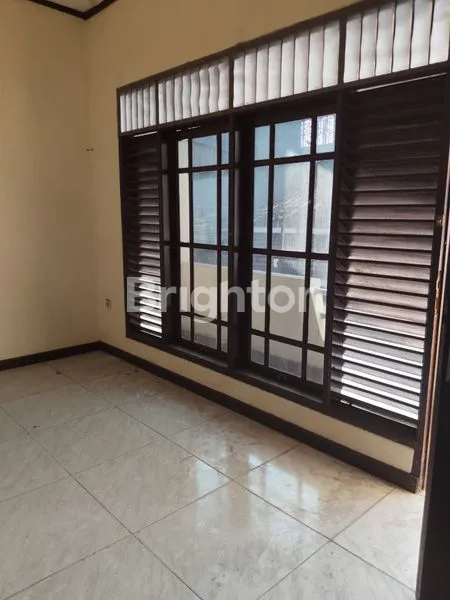 image COCOK BUAT USAHA LOKASI STRATEGIS DIJEMBT 5 (6)