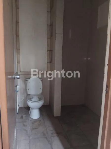 image COCOK BUAT USAHA LOKASI STRATEGIS DIJEMBT 5 (7)