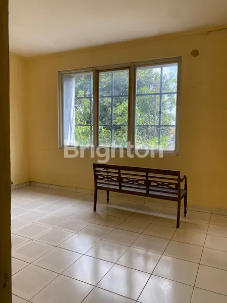 image RUKO 2 LANTAI DI RAYA BINONG LIPPO KARAWACI TANGERANG – JALAN UTAMA, AREA RAMAI DAN HIDUP (6)