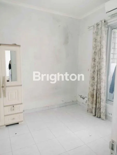 image RUMAH CANTIK DAN MINIMALIS BALIKPAPAN REGENCY  (4)