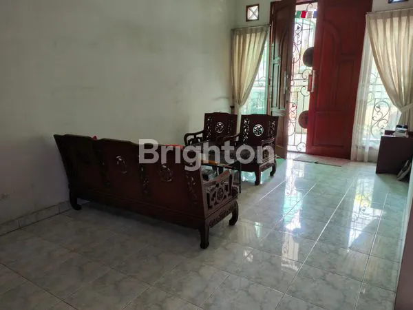 image RUMAH 2 LANTAI DI KOMPLEKS FAVORIT PLUIT  (1)