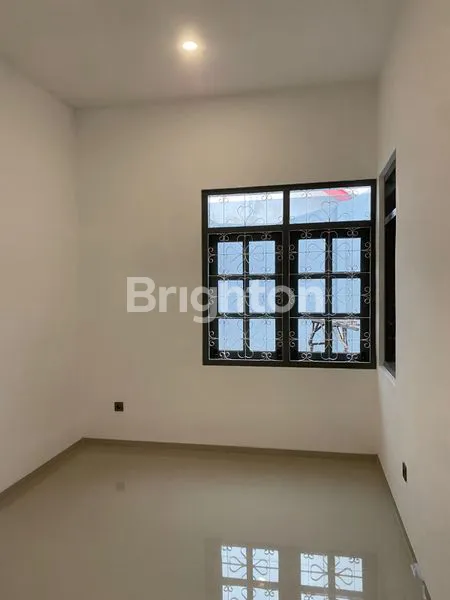 image RUMAH CANTIK MINIMALIS MODERN DI SULFAT (4)