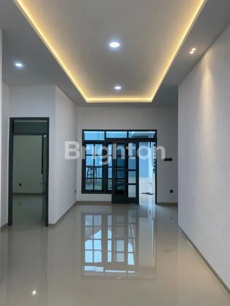 image RUMAH CANTIK MINIMALIS MODERN DI SULFAT (7)