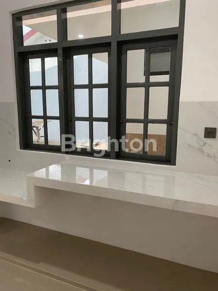 image RUMAH CANTIK MINIMALIS MODERN DI SULFAT (6)