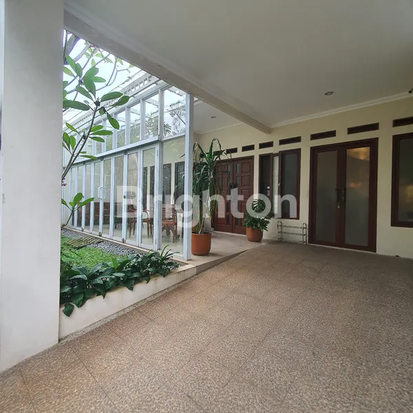 image RUMAH LUAS DI GRAHA CINERE DEPOK (2)