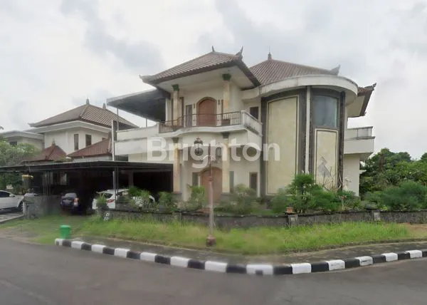 image RUMAH HOOK MEWAH DI TERAS AYUNG, DENPASAR (1)