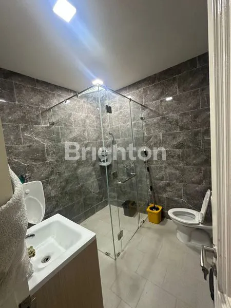 image RUMAH 2.5 LANTAI RAJAWALI SELATAN (5)