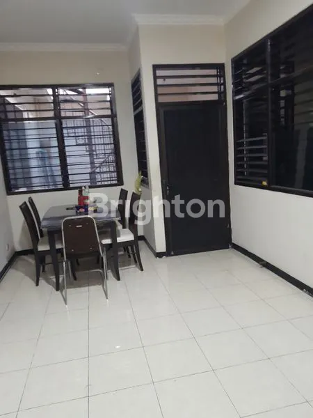 image RUMAH DI PERUMAHAN DARMO BARU (4)