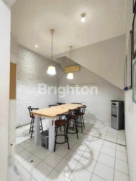 image RUKO DENGAN LOKASI YANG STRATEGIS DI BSD CITY. (4)