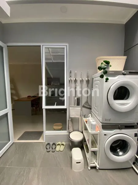 image DIJUAL RUMAH 2 LANTAI DI GRAHA RAYA BINTARO 1.5 M (6)