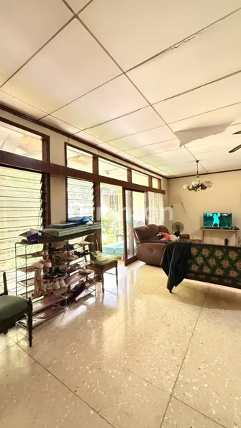 image RUMAH HITUNG TANAH SUPER STRATEGIS KAPTEN TENDEAN DEKAT SENOPATI DAN KUNINGAN JAKARTA SELATAN  (5)