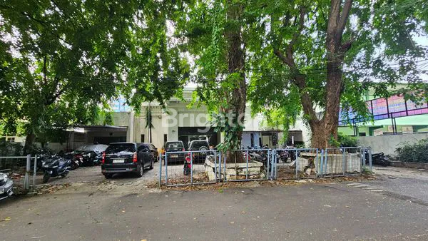 image DIJUAL GEDUNG EXBANK SIAP RENO DI JAKARTA PUSAT (1)