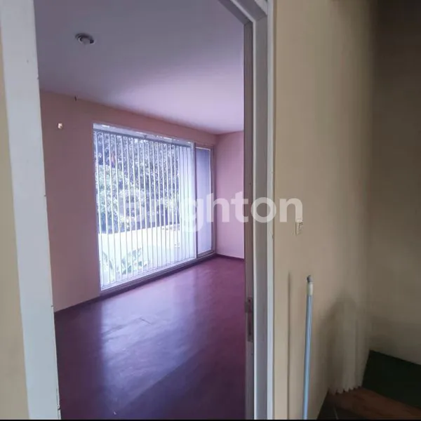 image RUMAH 2 LANTAI SHM DI ARCAMANIK, LT 191M², 4+1 KT (4)