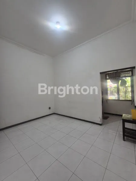 image RUMAH SIAP HUNI DI RUNGKUT BARATA LUAS 160M2 DEKAT MERR, UPN, RUNGKUT INDUSTRY, GUNUNG ANYAR (6)