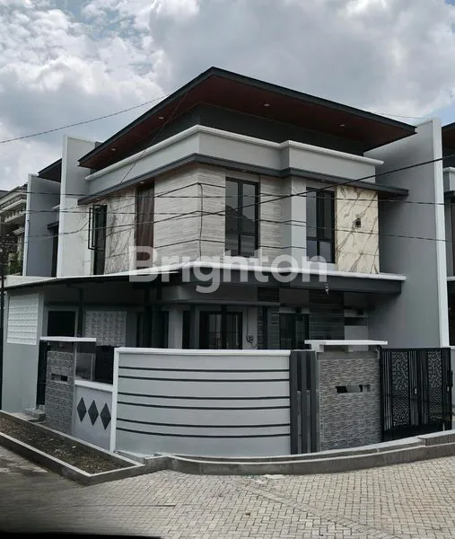 image RUMAH HOOK MINIMALIS KONTEMPORER ARAYA 2 (1)