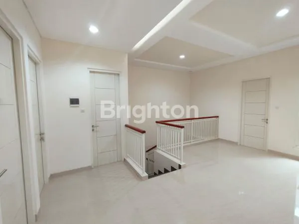 image RUMAH BARU MODERN DI PANTAI MENTARI, 3+1 KT, 2 CARPORT (4)