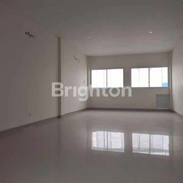 image RUKO STRATEGIS DI SOLO, AKSES MUDAH & LOKASI RAMAI (4)