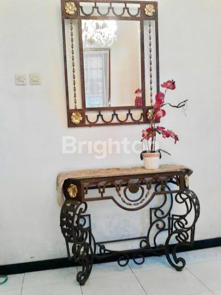 image RUMAH DEPAN TENNIS COURT FULL FURNISH PANTAI MENTARI  (4)