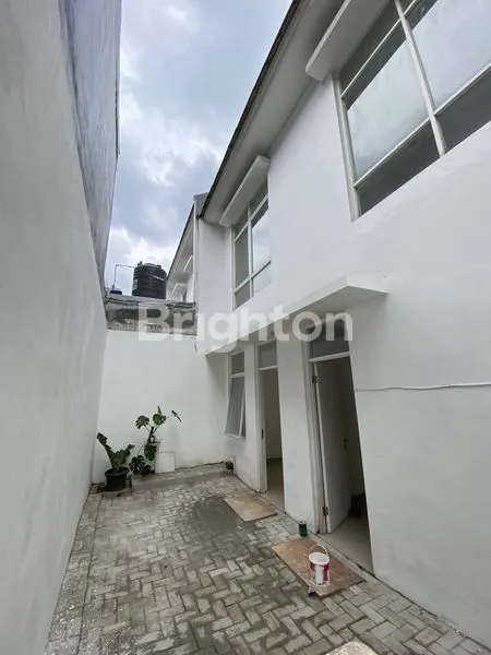 image DIJUAL RUMAH 2 LANTAI DI BINTARO JAYA 2,25 M NEGO (2)