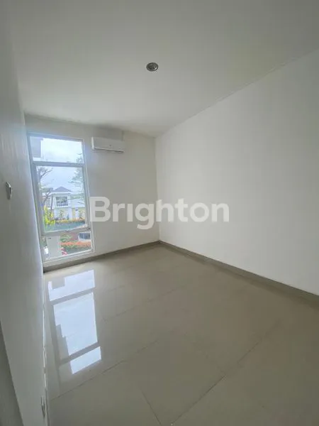 image DIJUAL RUMAH 2 LANTAI DI BINTARO JAYA 2,25 M NEGO (3)